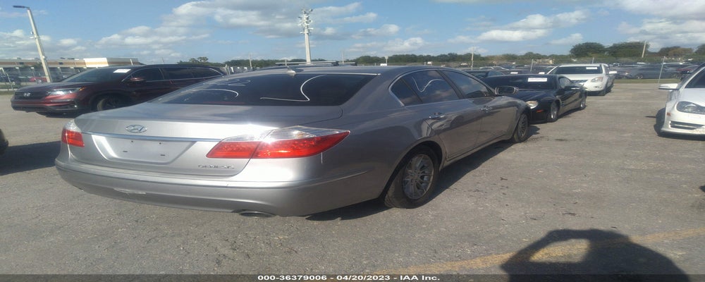 KMHGC4DE5BU130222 2011 HYUNDAI GENESIS photo no. 4
