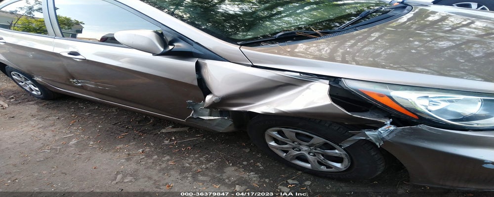 KMHCT4AE2DU329959 2013 HYUNDAI ACCENT photo no. 6