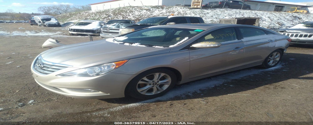5NPEC4AC2BH095714 2011 HYUNDAI SONATA photo no. 2