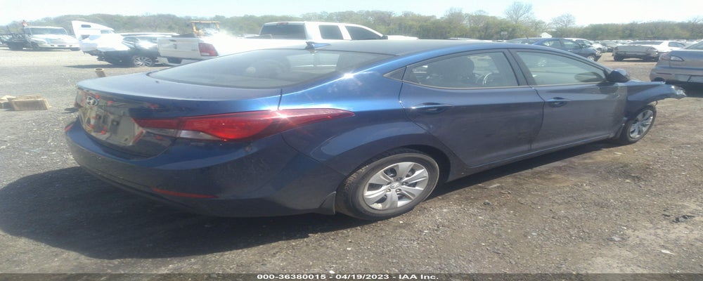 5NPDH4AE8GH716346 2016 HYUNDAI ELANTRA photo no. 4