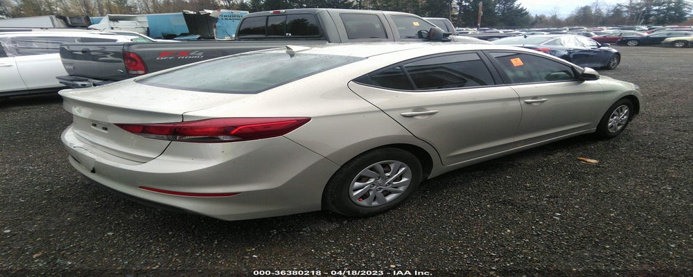 5NPD74LF6JH362763 2018 HYUNDAI ELANTRA photo no. 4