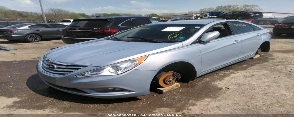 5NPEB4AC7DH712871 2013 HYUNDAI SONATA photo no. 2
