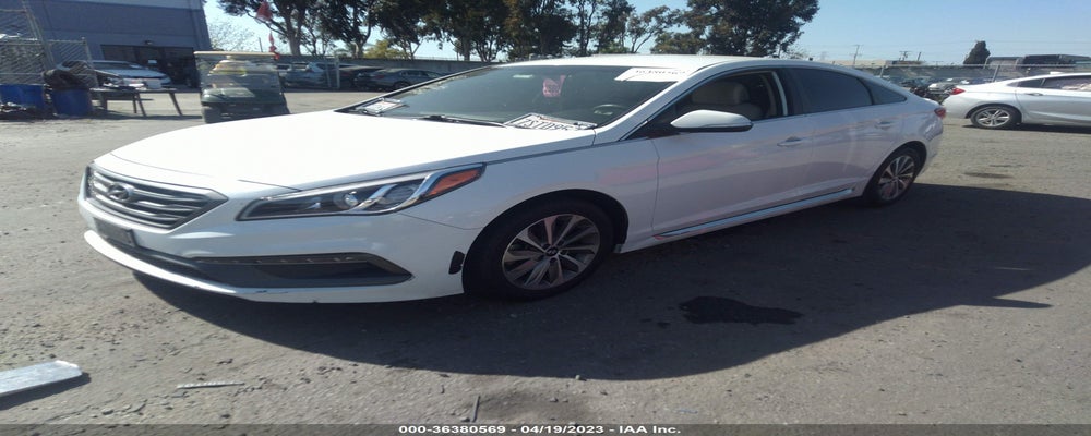 5NPE34AF3GH320563 2016 HYUNDAI SONATA photo no. 2