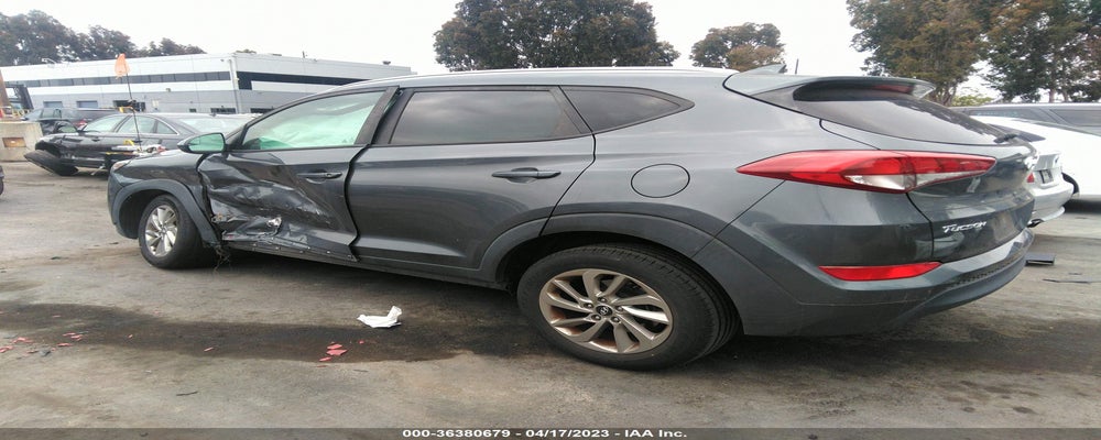 KM8J33A43JU672557 2018 HYUNDAI TUCSON photo no. 3