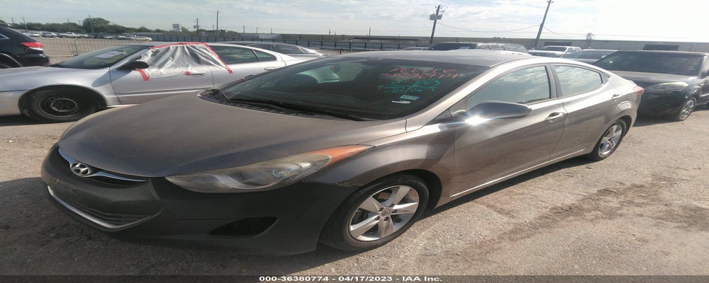 5NPDH4AEXDH183072 2013 HYUNDAI ELANTRA photo no. 2