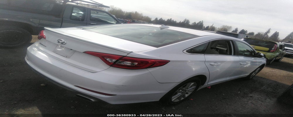 5NPE24AF9FH191200 2015 HYUNDAI SONATA photo no. 4