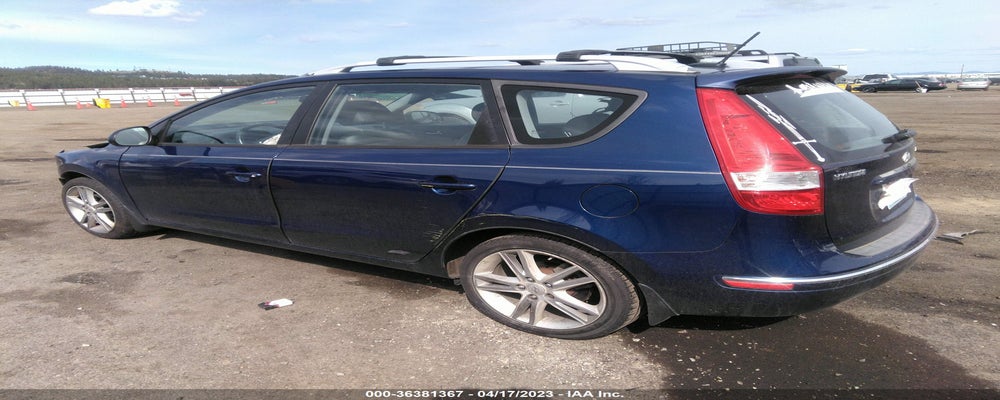 KMHDC8AE4CU146685 2012 HYUNDAI ELANTRA TOURING photo no. 3