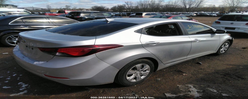 5NPDH4AE7GH740962 2016 HYUNDAI ELANTRA photo no. 4