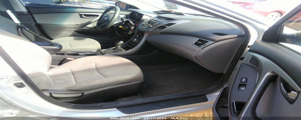 5NPDH4AE7GH740962 2016 HYUNDAI ELANTRA photo no. 5