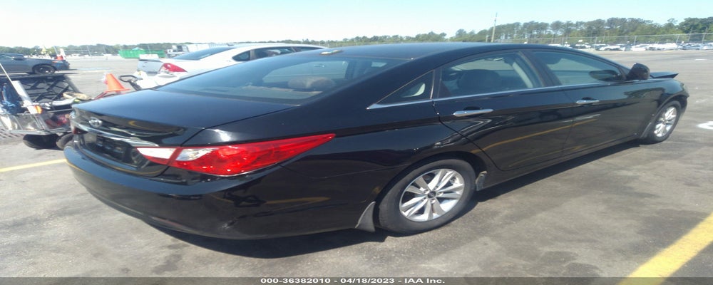 5NPEB4ACXBH182036 2011 HYUNDAI SONATA photo no. 4