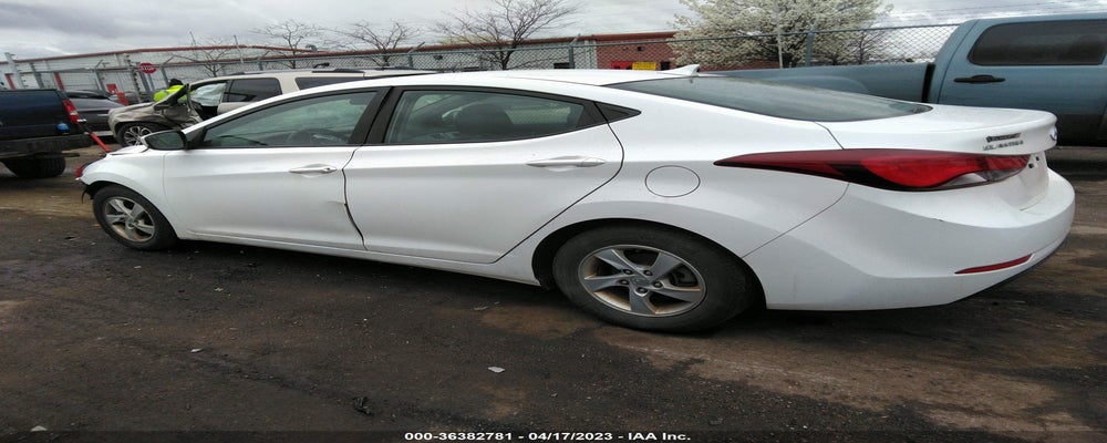 5NPDH4AEXEH524293 2014 HYUNDAI ELANTRA photo no. 3