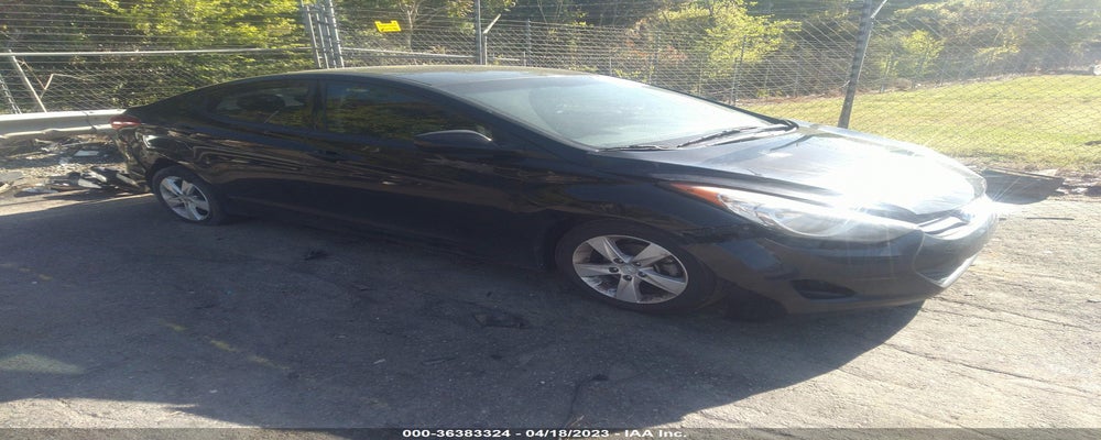 5NPDH4AE1DH268074 2013 HYUNDAI ELANTRA photo no. 4