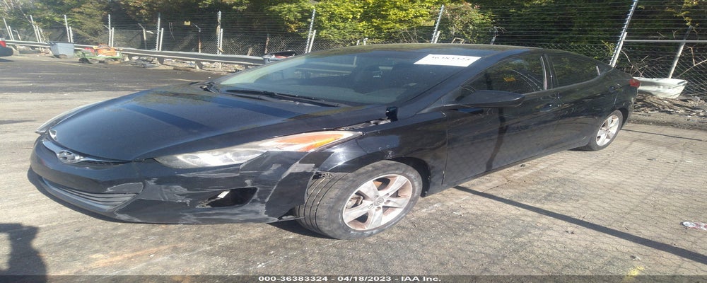 5NPDH4AE1DH268074 2013 HYUNDAI ELANTRA photo no. 2