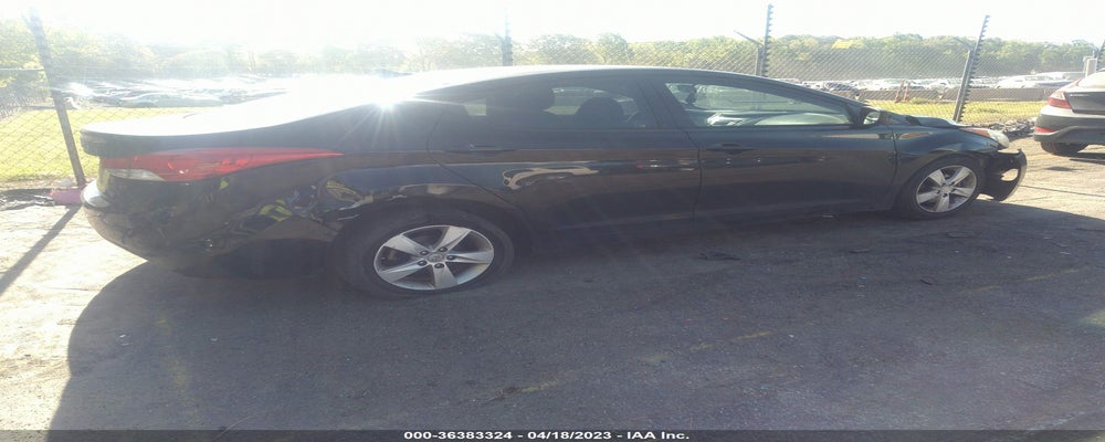 5NPDH4AE1DH268074 2013 HYUNDAI ELANTRA photo no. 4