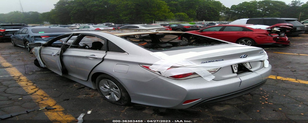 KMHEC4A41FA137212 2015 HYUNDAI SONATA HYBRID photo no. 3