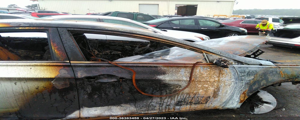 KMHEC4A41FA137212 2015 HYUNDAI SONATA HYBRID photo no. 5