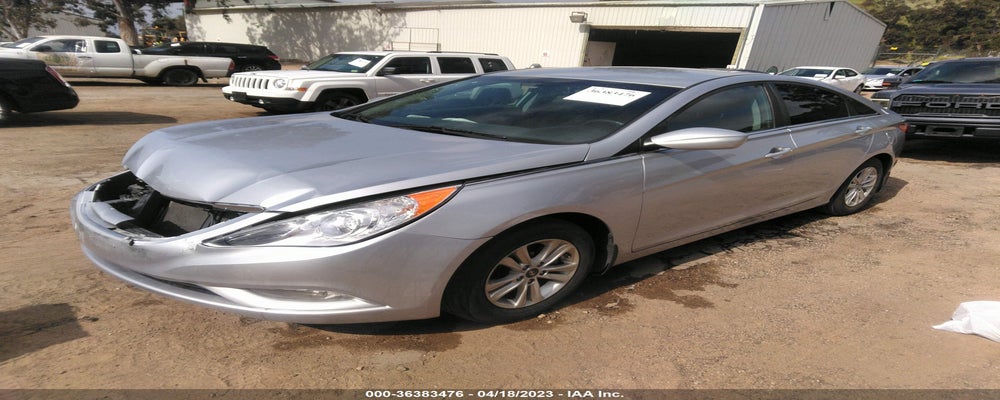 5NPEB4AC6DH748437 2013 HYUNDAI SONATA photo no. 2