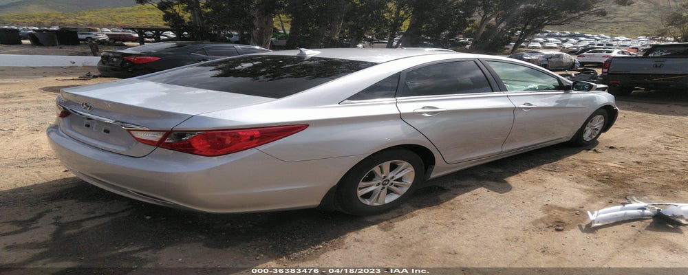 5NPEB4AC6DH748437 2013 HYUNDAI SONATA photo no. 4