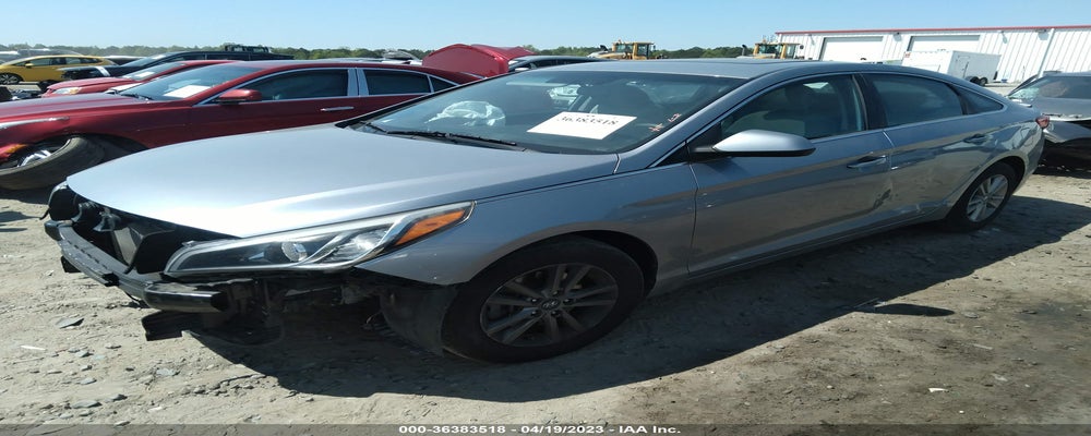 5NPE24AF2FH000832 2015 HYUNDAI SONATA photo no. 2