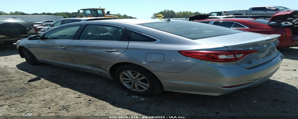 5NPE24AF2FH000832 2015 HYUNDAI SONATA photo no. 3