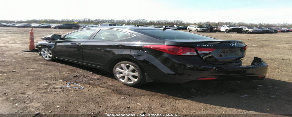 5NPDH4AEXDH173139 2013 HYUNDAI ELANTRA photo no. 3