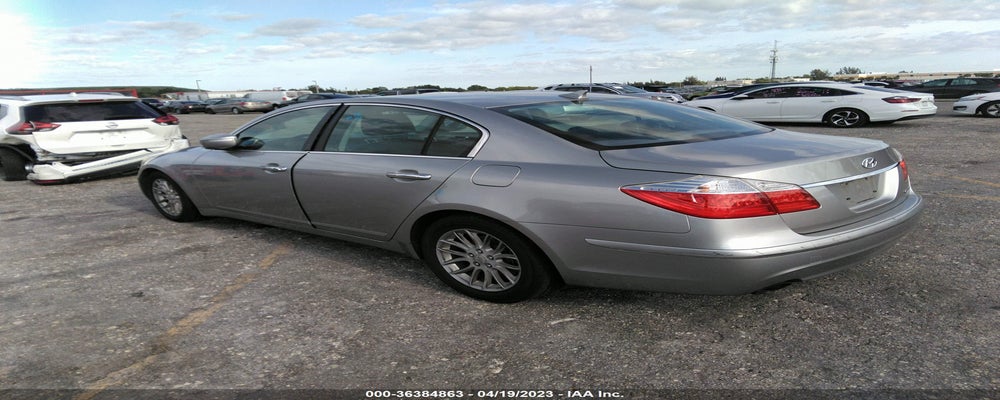 KMHGC4DE0BU140852 2011 HYUNDAI GENESIS photo no. 3