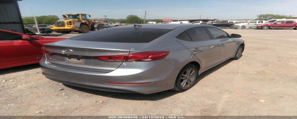5NPD84LF7HH032816 2017 HYUNDAI ELANTRA photo no. 4