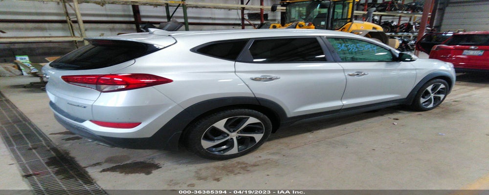 KM8J33A2XGU215347 2016 HYUNDAI TUCSON photo no. 4