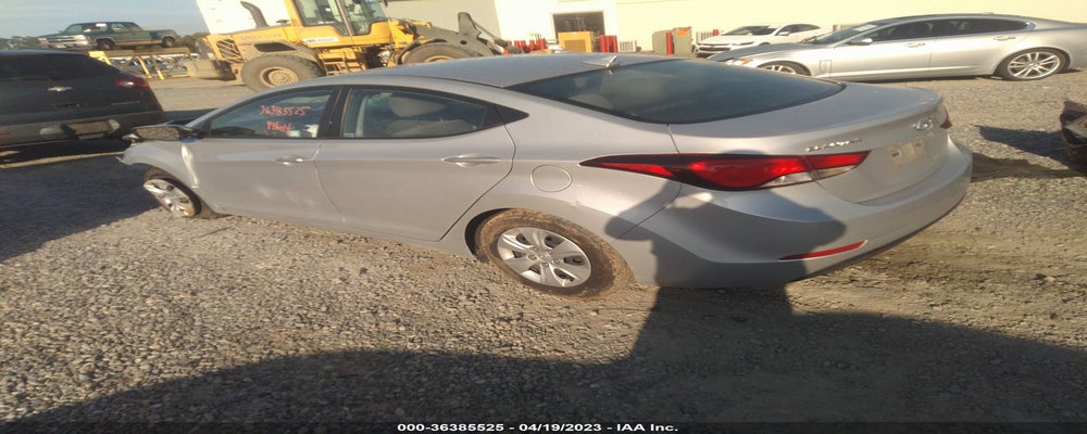 5NPDH4AE4GH737548 2016 HYUNDAI ELANTRA photo no. 3