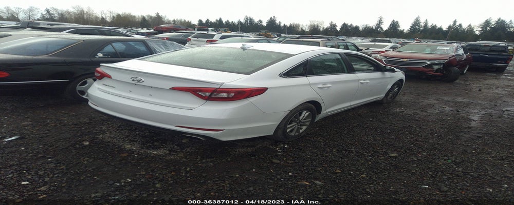 5NPE24AF9FH039871 2015 HYUNDAI SONATA photo no. 4