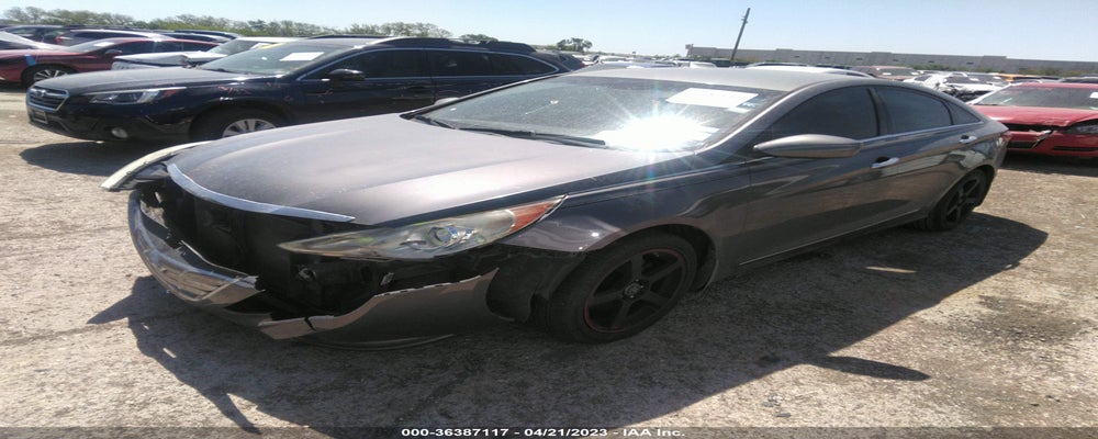 5NPEB4AC1BH237926 2011 HYUNDAI SONATA photo no. 2
