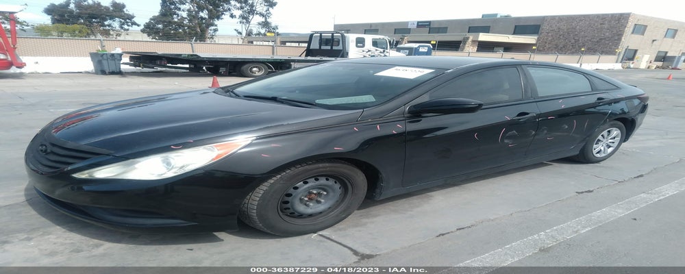 5NPEB4ACXBH307424 2011 HYUNDAI SONATA photo no. 2