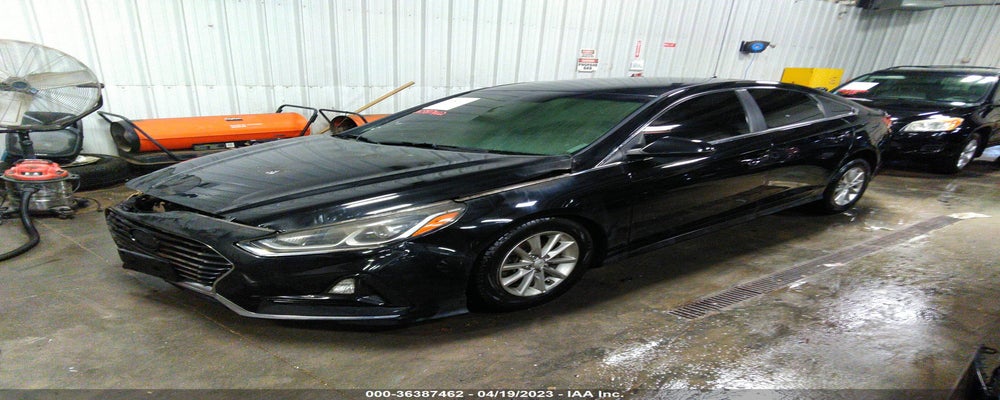 5NPE24AF3JH708547 2018 HYUNDAI SONATA photo no. 2