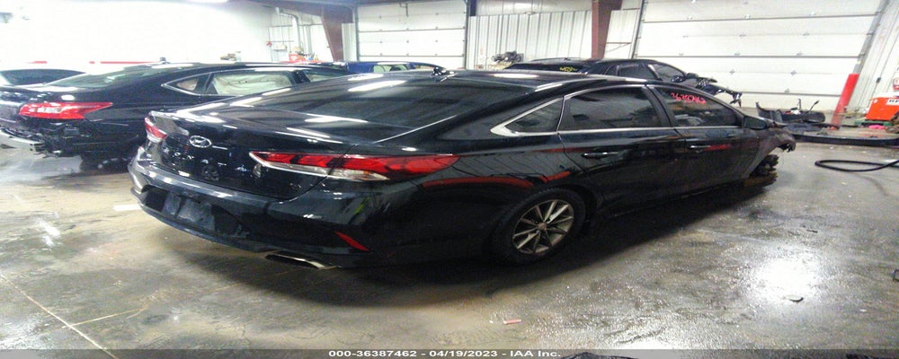 5NPE24AF3JH708547 2018 HYUNDAI SONATA photo no. 4