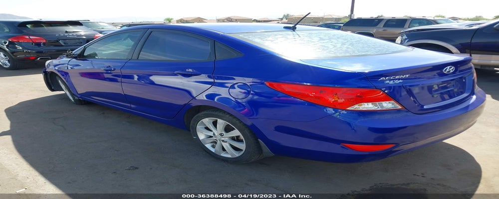 KMHCU4AE7DU313284 2013 HYUNDAI ACCENT photo no. 3