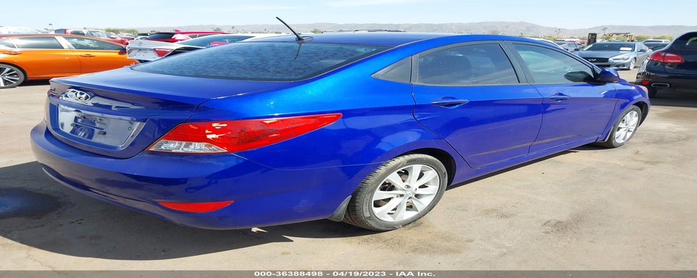 KMHCU4AE7DU313284 2013 HYUNDAI ACCENT photo no. 4