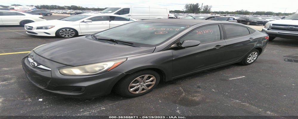 KMHCT4AE2DU359429 2013 HYUNDAI ACCENT photo no. 2