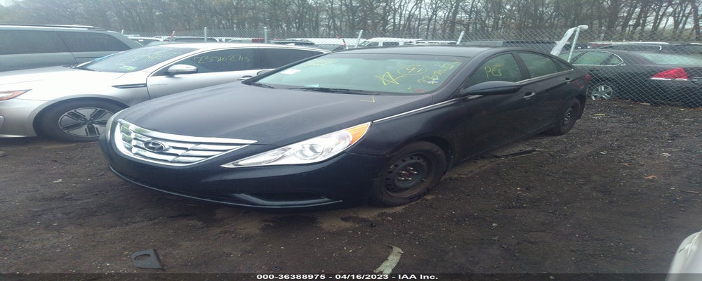5NPEB4AC8BH297444 2011 HYUNDAI SONATA photo no. 2