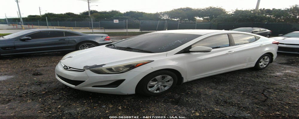 5NPDH4AE2GH672800 2016 HYUNDAI ELANTRA photo no. 2