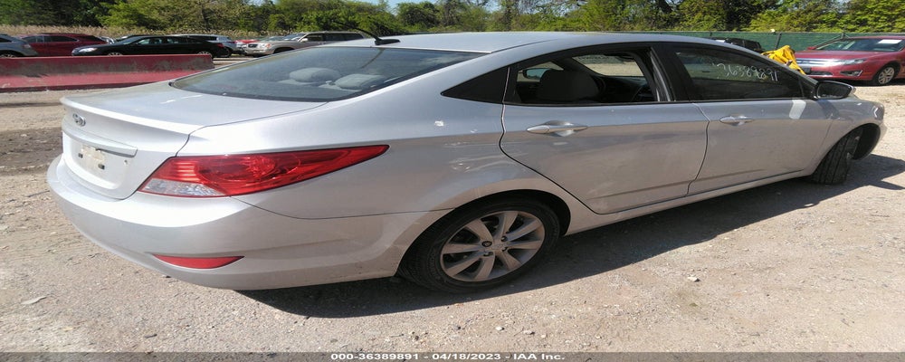 KMHCU4AE9DU318874 2013 HYUNDAI ACCENT photo no. 4
