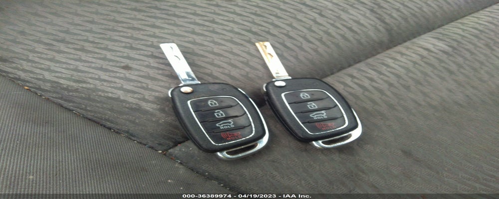 KM8SMDHF0HU184952 2017 HYUNDAI SANTA FE photo no. 11