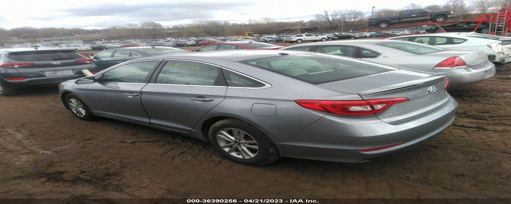 5NPE24AF5FH172708 2015 HYUNDAI SONATA photo no. 3