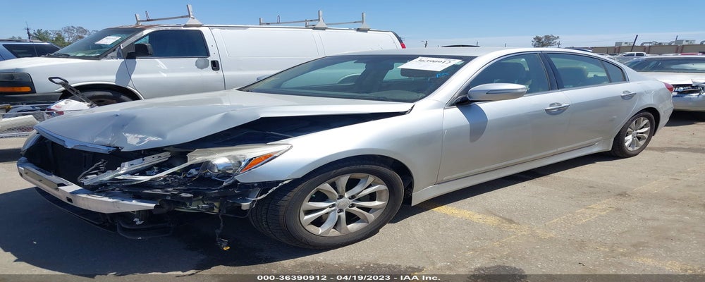 KMHGC4DD5CU179090 2012 HYUNDAI GENESIS photo no. 2