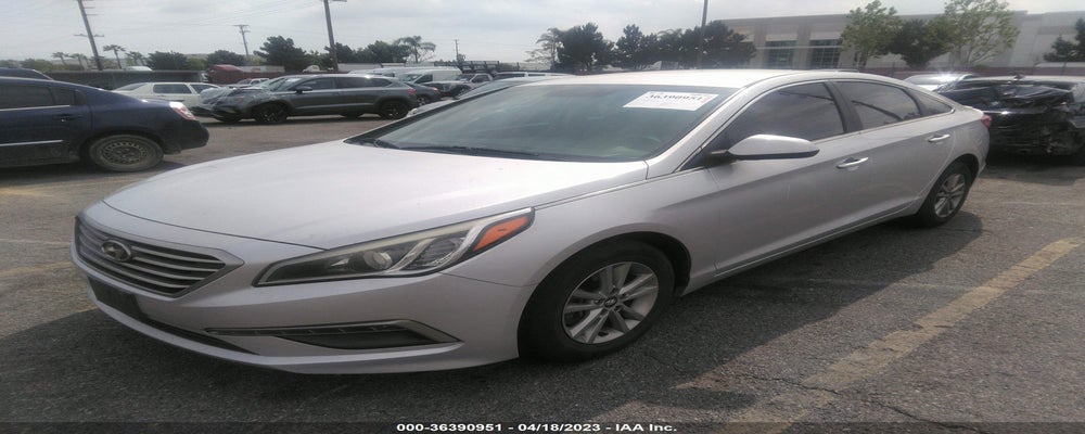 5NPE24AF5FH033212 2015 HYUNDAI SONATA photo no. 2