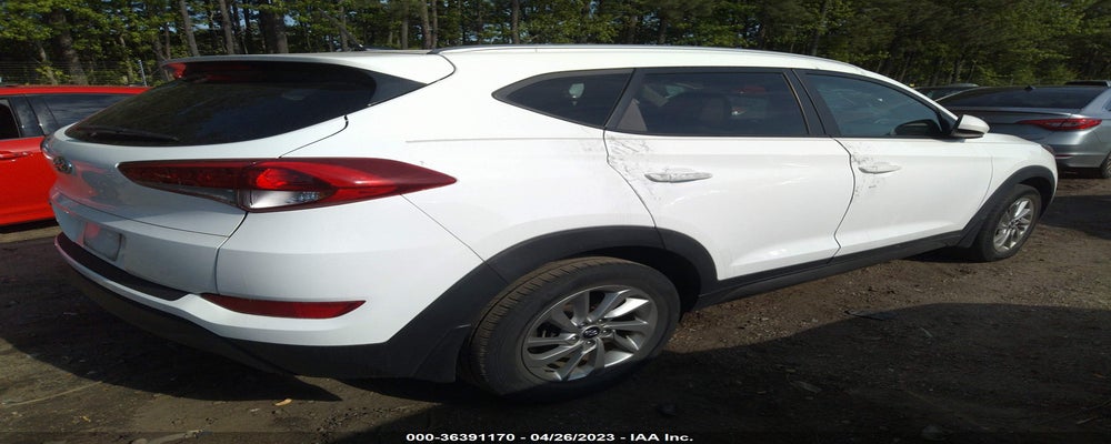 KM8J33A41GU061922 2016 HYUNDAI TUCSON photo no. 4