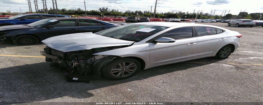 5NPD84LF4JH266546 2018 HYUNDAI ELANTRA photo no. 2