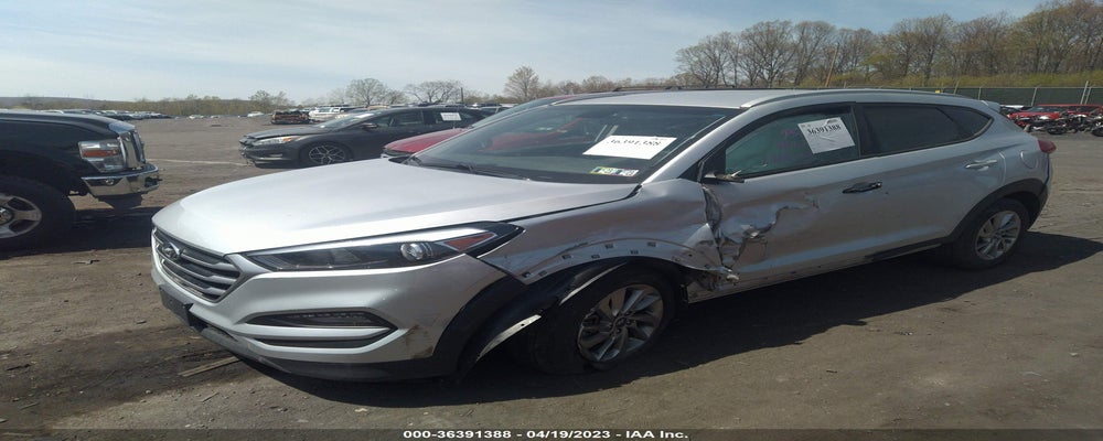 KM8J3CA49JU743907 2018 HYUNDAI TUCSON photo no. 2