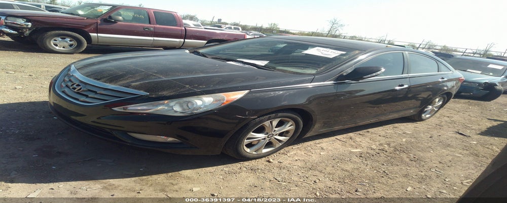 5NPEC4AC8BH001237 2011 HYUNDAI SONATA photo no. 2