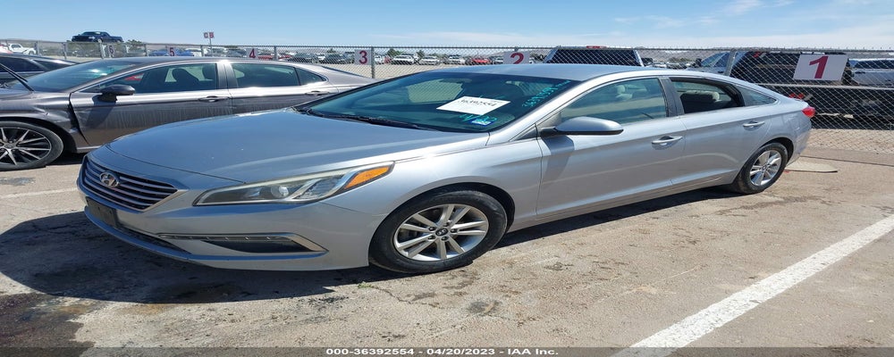 5NPE24AF1FH066949 2015 HYUNDAI SONATA photo no. 2