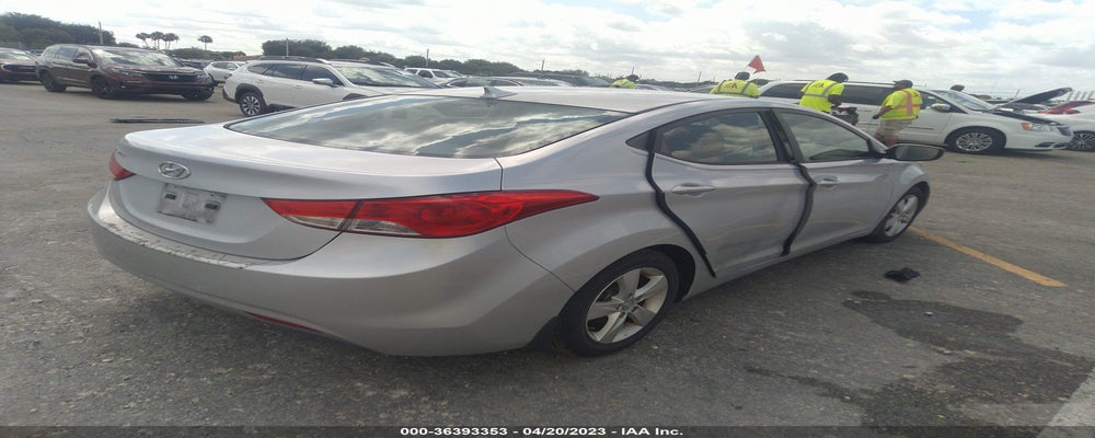 5NPDH4AE0DH245661 2013 HYUNDAI ELANTRA photo no. 4